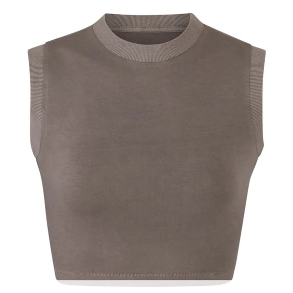 NEW WITH TAGS SOLD OUT SKIMS OUTDOOR BASICS CROP TOP